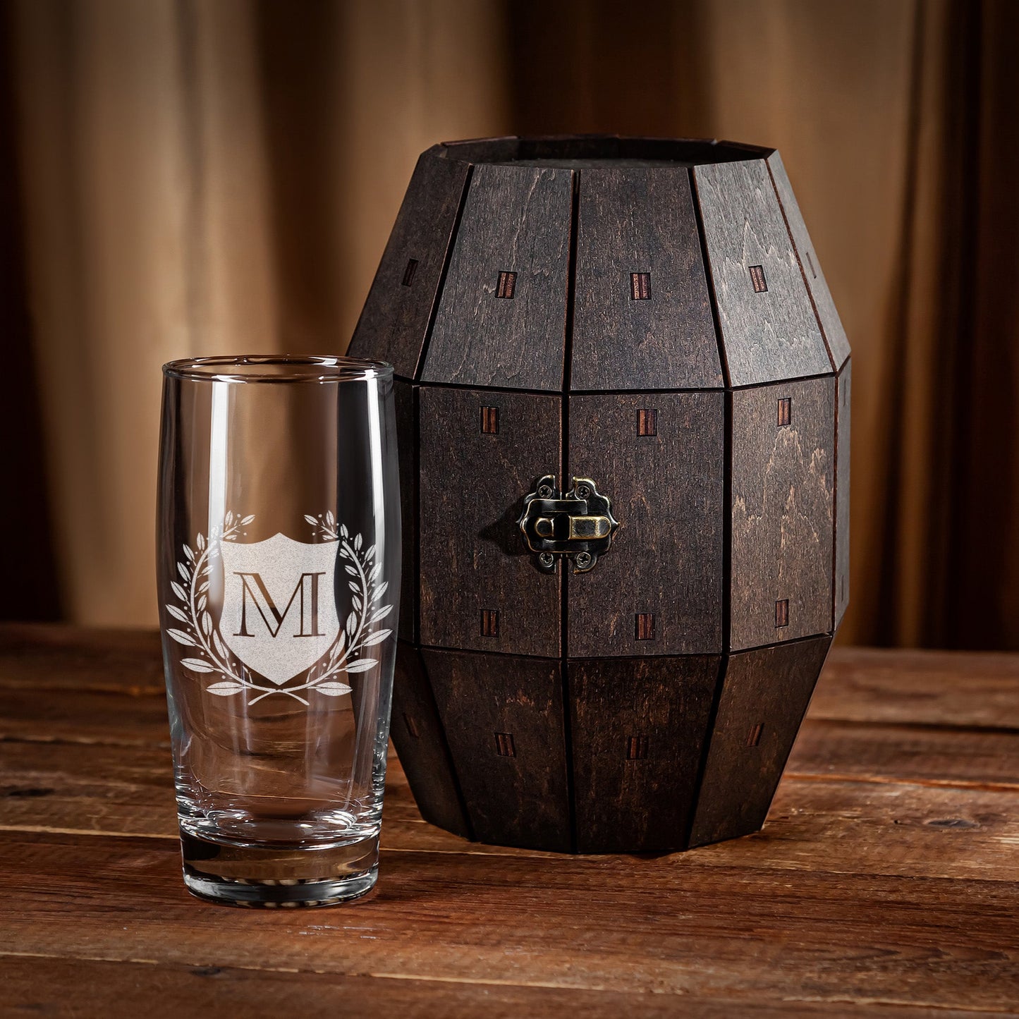 Best Man & Groomsmen Gift – Personalized Beer Glass Barrel Set