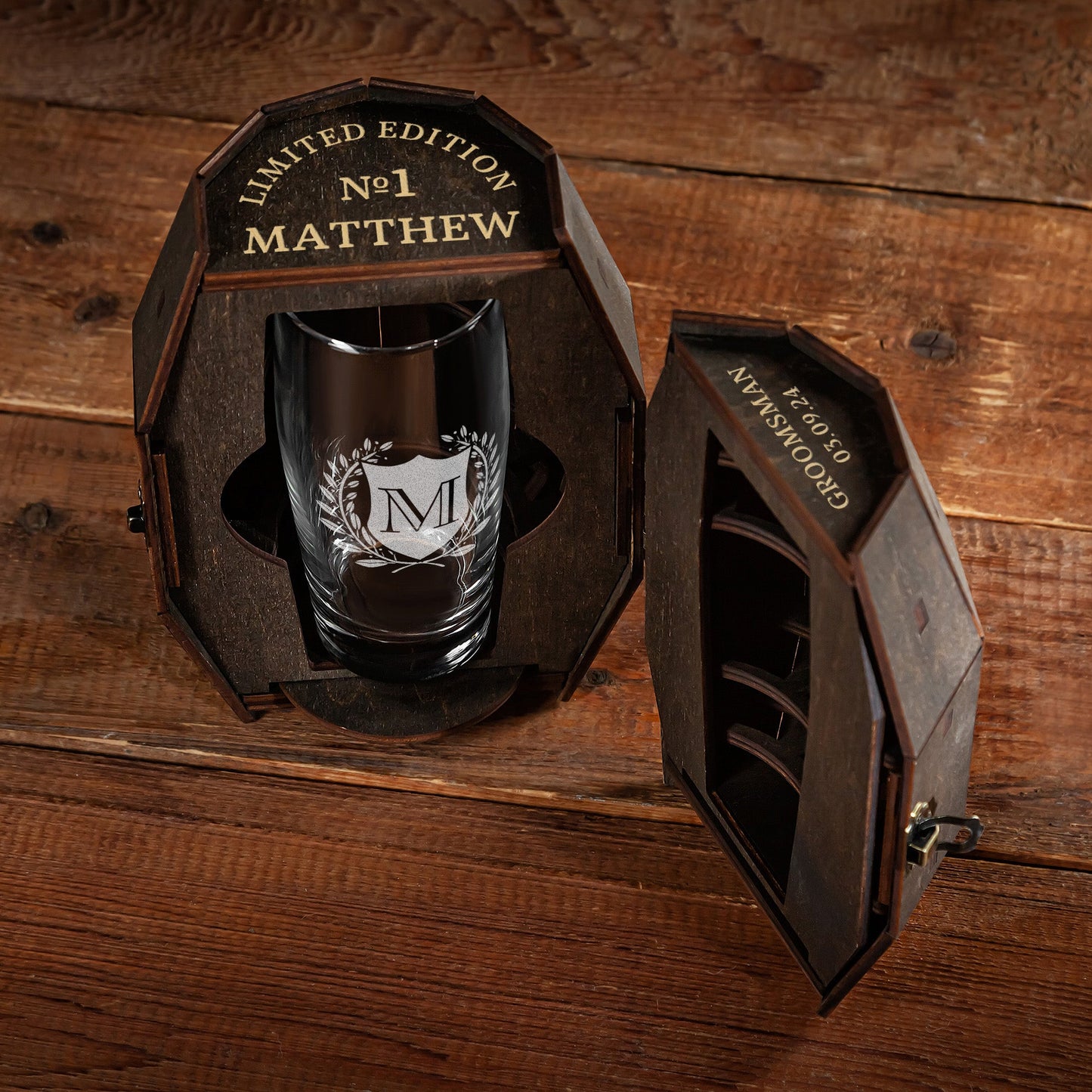 Best Man & Groomsmen Gift – Personalized Beer Glass Barrel Set