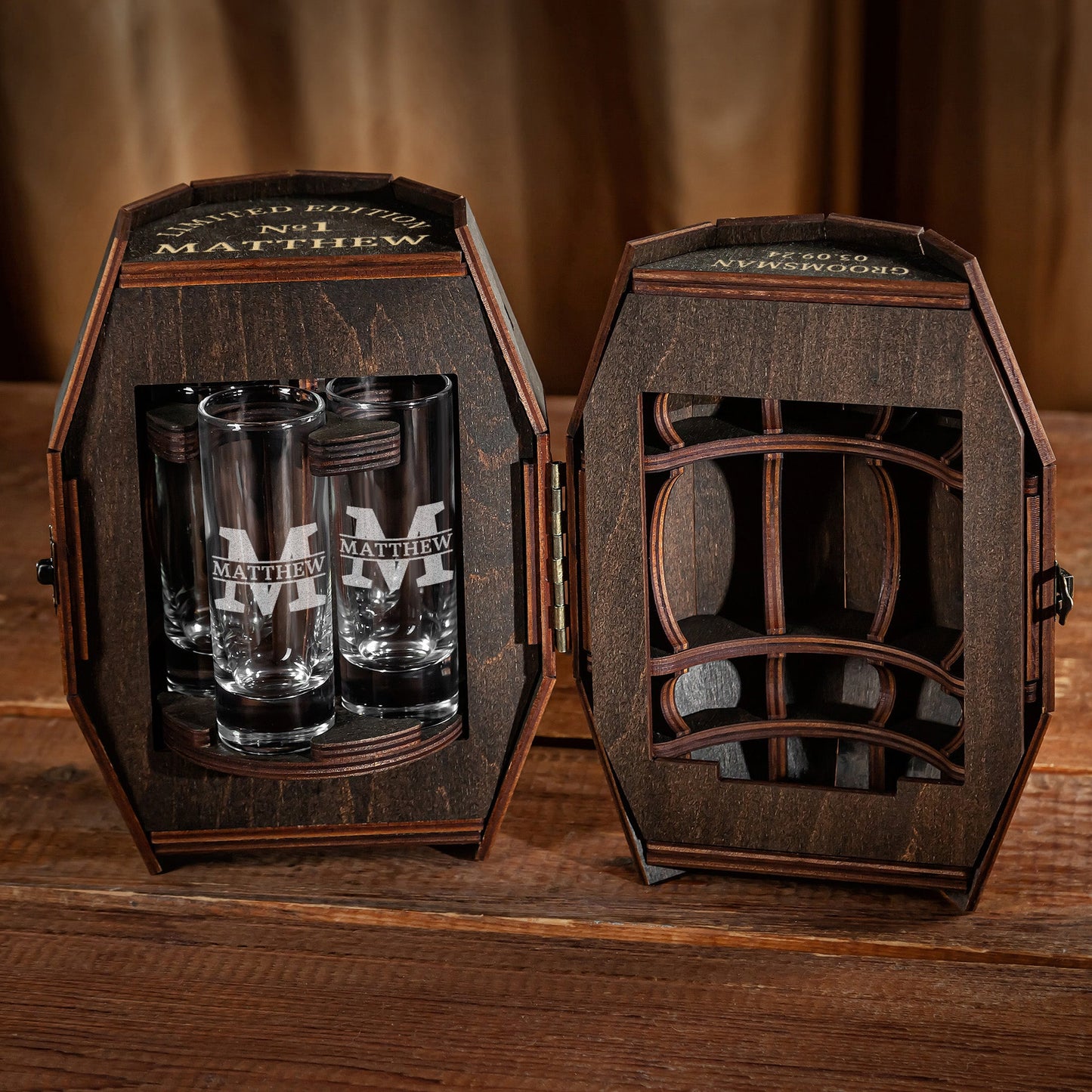 Personalized Shot Glass Set in Wooden Revolver Barrel – Unique Groomsmen Gift Box