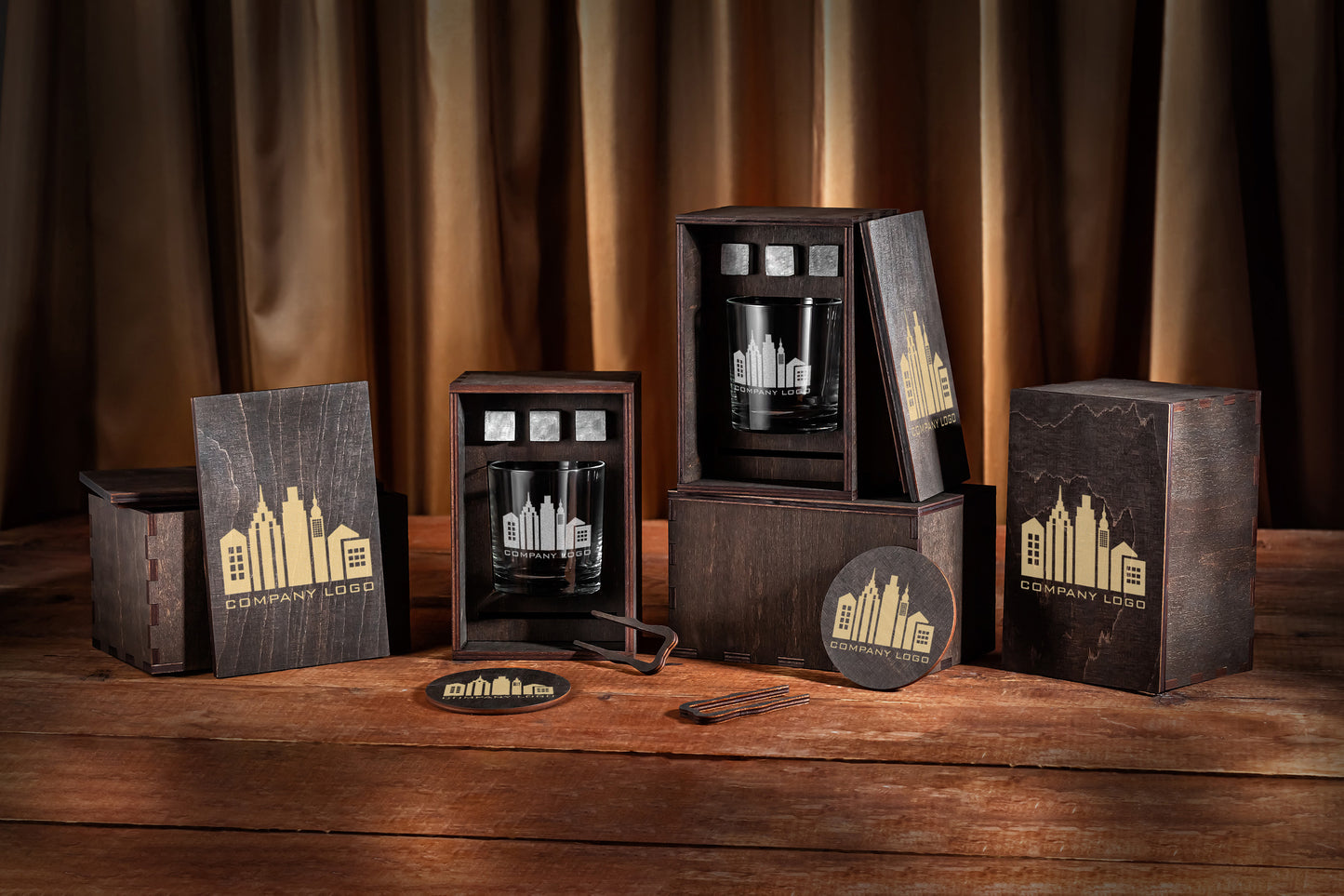 Corporate Gift – Whiskey Glass Set with Company Logo in Wooden Box