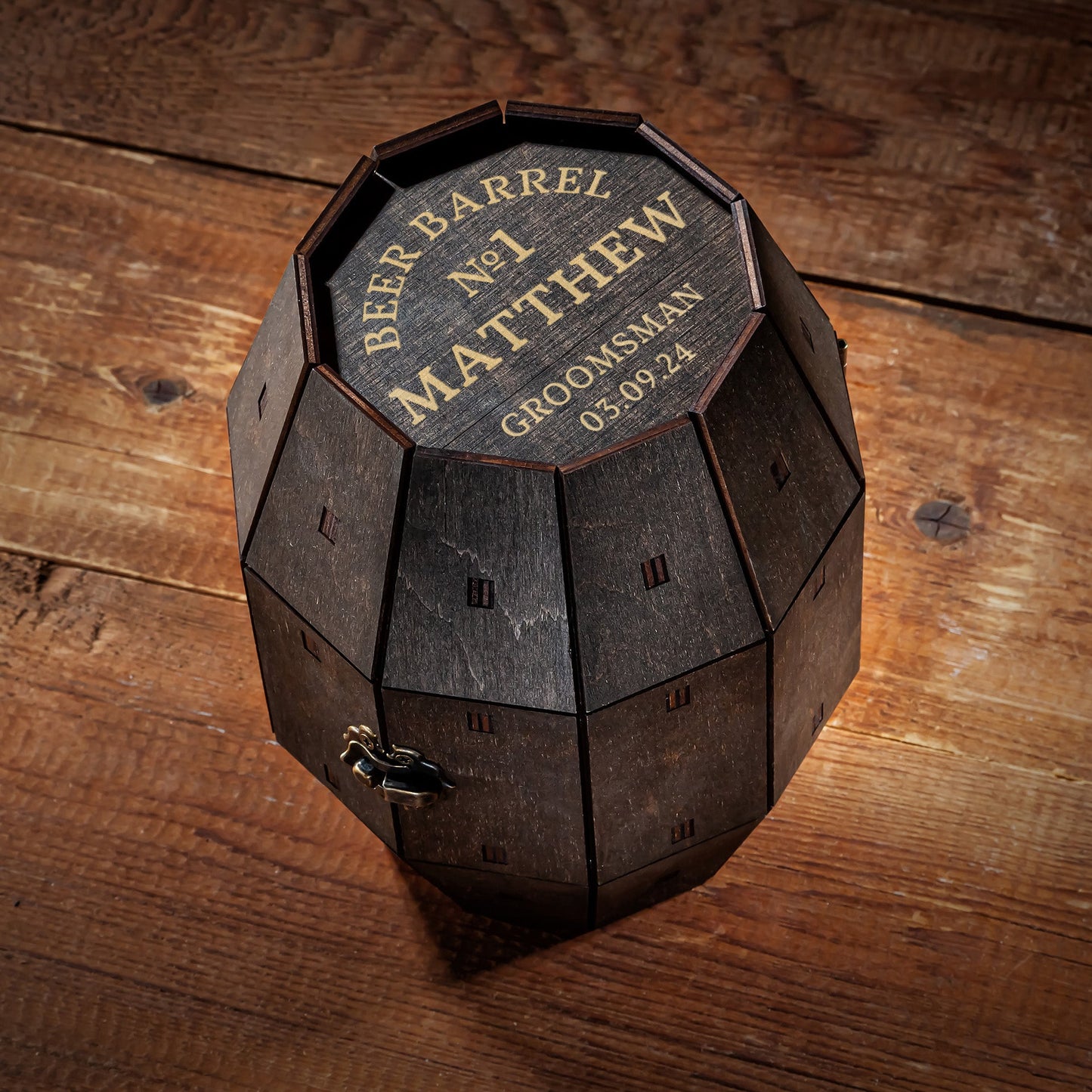 Best Man & Groomsmen Gift – Personalized Beer Glass Barrel Set