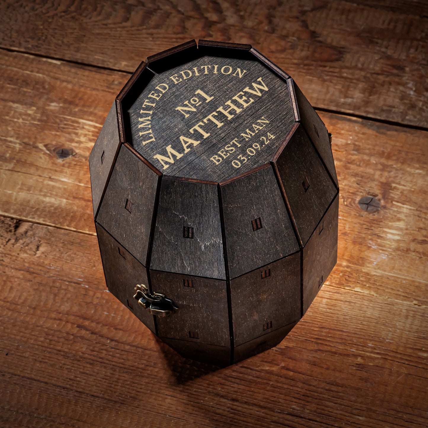 Best Man Personalized Whiskey Glass Set in Wooden Barrel – Proposal Gift Box