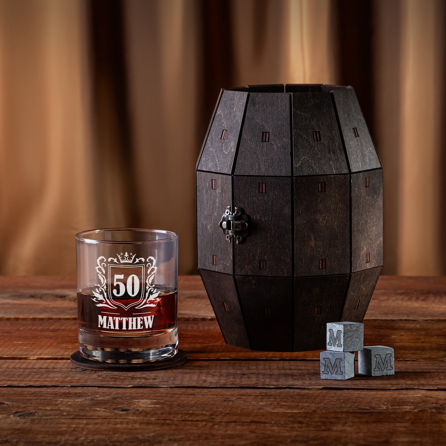 Personalized Whiskey Glass Set in Wooden Barrel – Birthday Gift for Men