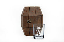 Load image into Gallery viewer, Custom Groomsman Barrel with Drawing from Photo
