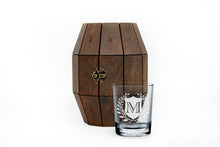 Load image into Gallery viewer, Personalized Barrel Box with Coat of Arms Monogram Glass
